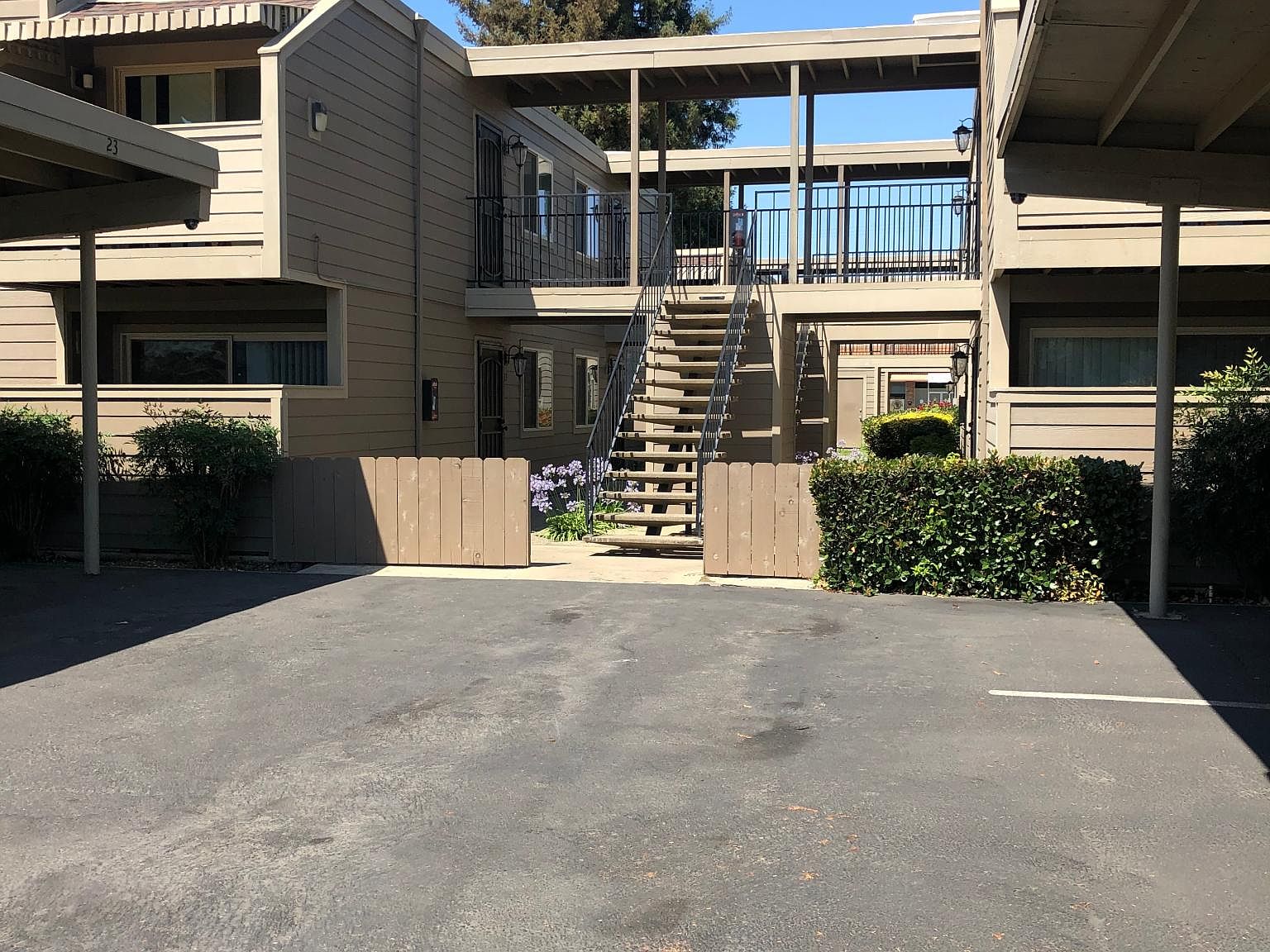 2004 Ahern Street #27 - 1