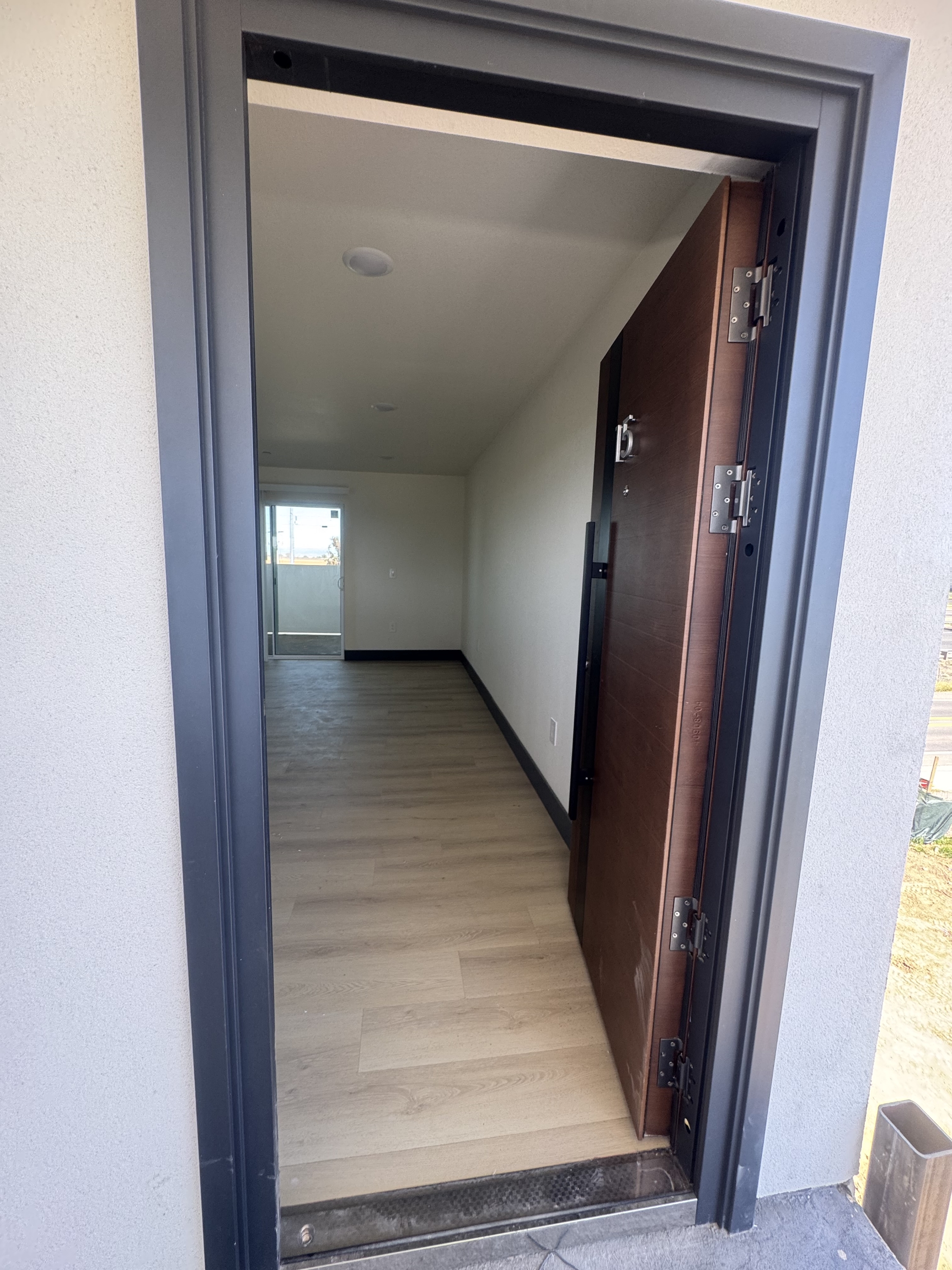 4834 Powerline Road - 21